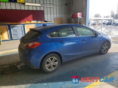 Trzecie zdjęcie samochodu z tyłu: 2018 CHEVROLET CRUZE LT VIN:3G1BE6SM9JS514445 - miniatura