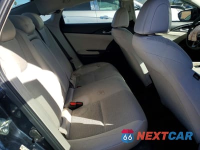 Zdjęcie 10 z 12 samochodu: 2019 HONDA INSIGHT EX VIN:19XZE4F5XKE003632 - miniatura