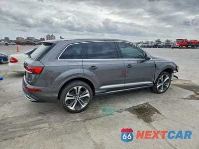 Trzecie zdjęcie samochodu z tyłu: 2020 AUDI Q7 PREMIUM PLUS VIN:WA1LXAF72LD004285 - miniatura