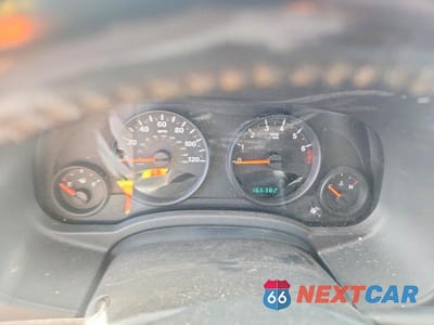 Zdjęcie 9 z 13 samochodu: 2012 JEEP COMPASS LATITUDE VIN:1C4NJCEB7CD618248 - miniatura