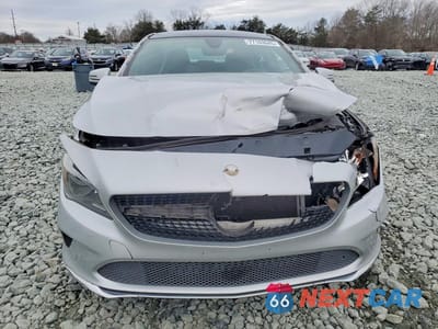 Piąte zdjęcie samochodu w środku: 2017 MERCEDES-BENZ CLA 250 4MATIC VIN:WDDSJ4GB1HN468957 - miniatura