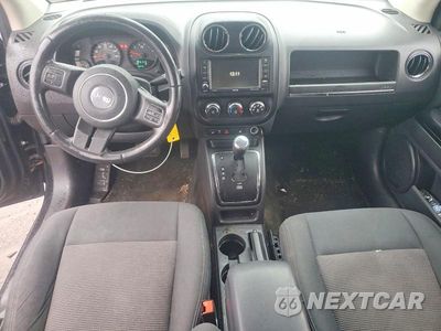 Zdjęcie 8 z 13 samochodu: 2013 JEEP COMPASS LATITUDE VIN:1C4NJDEB9DD207800 - miniatura