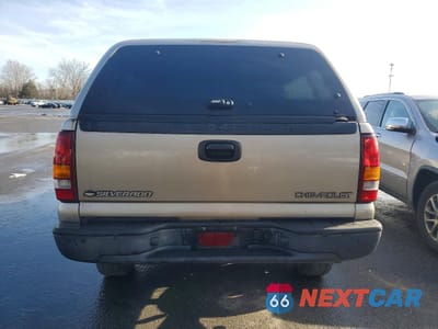 Zdjęcie 6 z 12 samochodu: 2000 CHEVROLET SILVERADO K2500 VIN:1GCGK29U6YZ211382 - miniatura