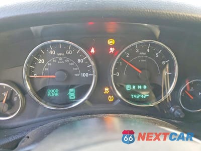 Zdjęcie 9 z 11 samochodu: 2017 JEEP WRANGLER UNLIMITED SAHARA VIN:1C4BJWEG5HL723013 - miniatura