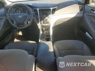 Zdjęcie 8 z 12 samochodu: 2014 HYUNDAI SONATA GLS VIN:5NPEB4AC5EH927540 - miniatura