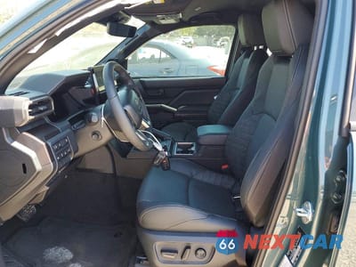 Zdjęcie 7 z 12 samochodu: 2025 TOYOTA 4RUNNER SR5 VIN:JTEVA5BR1S5068675 - miniatura