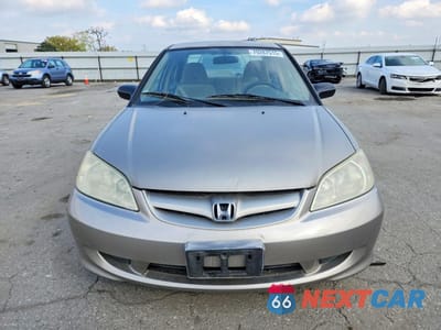Piąte zdjęcie samochodu w środku: 2004 HONDA CIVIC LX VIN:2HGES16514H554711 - miniatura