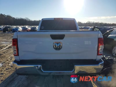 Zdjęcie 6 z 11 samochodu: 2020 RAM 2500 TRADESMAN VIN:3C6UR5CJXLG125135 - miniatura