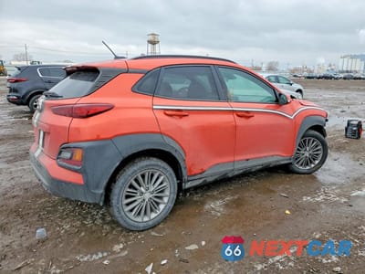 Trzecie zdjęcie samochodu z tyłu: 2019 HYUNDAI KONA SEL VIN:KM8K22AA0KU206092 - miniatura