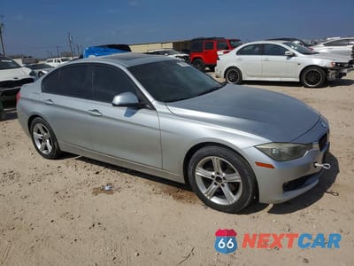 Czwarte zdjęcie samochodu z boku: 2014 BMW 320 I VIN:WBA3B1G56ENT01054 - miniatura