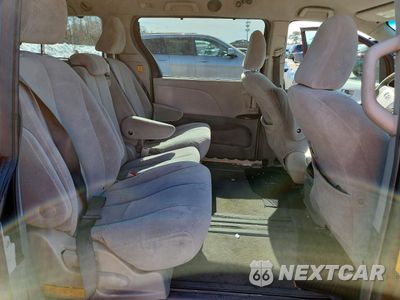 Zdjęcie 11 z 13 samochodu: 2011 TOYOTA SIENNA LE 8-PASSENGER VIN:5TDKK3DC3BS088244 - miniatura