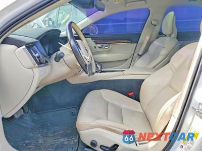 Zdjęcie 7 z 12 samochodu: 2018 VOLVO S90 T6 MOMENTUM VIN:LVY992MK6JP033669 - miniatura