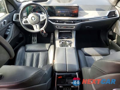 Zdjęcie 8 z 13 samochodu: 2023 BMW X7 M60I VIN:5UX33EM0XP9N47020 - miniatura