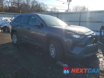 Czwarte zdjęcie samochodu z boku: 2021 TOYOTA RAV4 LE VIN:2T3G1RFV5MC198855 - miniatura