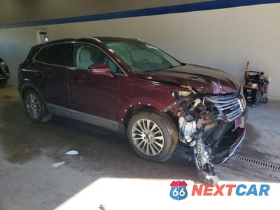 Czwarte zdjęcie samochodu z boku: 2017 LINCOLN MKC RESERVE VIN:5LMCJ3D99HUL54620 - miniatura