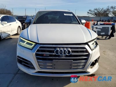 Piąte zdjęcie samochodu w środku: 2018 AUDI SQ5 PRESTIGE VIN:WA1C4AFY1J2155953 - miniatura