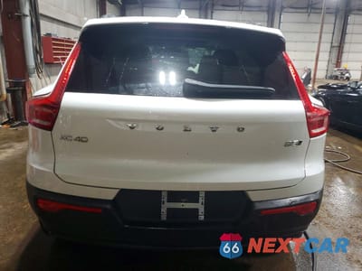 Zdjęcie 6 z 13 samochodu: 2024 VOLVO XC40 PLUS VIN:YV4L12UL4R2314324 - miniatura