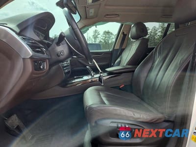 Zdjęcie 7 z 11 samochodu: 2015 BMW X5 SDRIVE35I VIN:5UXKR2C56F0H37022 - miniatura