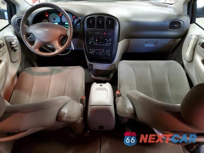 Zdjęcie 8 z 13 samochodu: 2005 DODGE GRAND CARAVAN SXT VIN:2D4GP44L75R135577 - miniatura
