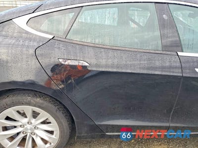 Zdjęcie 10 z 13 samochodu: 2018 TESLA MODEL S VIN:5YJSA1E24JF293796 - miniatura