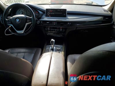 Zdjęcie 8 z 11 samochodu: 2016 BMW X5 XDRIVE35D VIN:5UXKS4C53G0N14239 - miniatura
