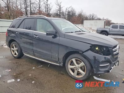Czwarte zdjęcie samochodu z boku: 2019 MERCEDES-BENZ GLE 400 4MATIC VIN:4JGDA5GB0KB212919 - miniatura