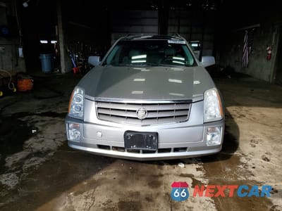 Piąte zdjęcie samochodu w środku: 2004 CADILLAC SRX VIN:1GYEE63A350123095 - miniatura
