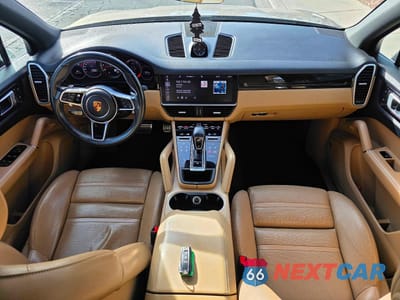 Zdjęcie 9 z 10 samochodu: 2019 PORSCHE CAYENNE S VIN:WP1AB2AY1KDA60930 - miniatura