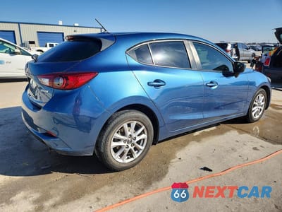 Trzecie zdjęcie samochodu z tyłu: 2018 MAZDA 3 SPORT VIN:3MZBN1K71JM265922 - miniatura