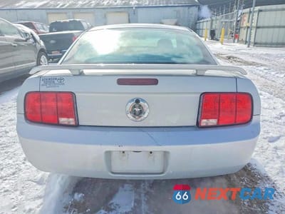 Zdjęcie 6 z 11 samochodu: 2006 FORD MUSTANG VIN:1ZVHT80N165256936 - miniatura