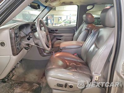 Zdjęcie 7 z 12 samochodu: 2004 GMC YUKON XL DENALI VIN:1GKFK66U44J223776 - miniatura