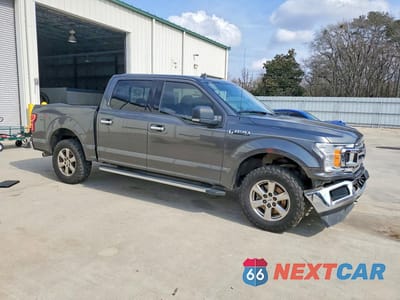 Czwarte zdjęcie samochodu z boku: 2018 FORD F150 SUPERCREW VIN:1FTEW1EP4JFB66326 - miniatura