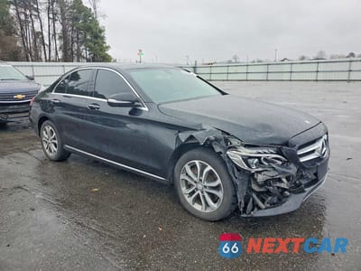 Czwarte zdjęcie samochodu z boku: 2015 MERCEDES-BENZ C 300 4MATIC VIN:55SWF4KBXFU068622 - miniatura