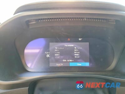 Zdjęcie 9 z 13 samochodu: 2025 VOLVO XC40 PLUS VIN:YV4L12UC4S2514254 - miniatura