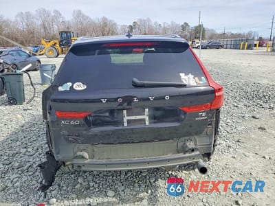 Zdjęcie 6 z 13 samochodu: 2021 VOLVO XC60 T5 MOMENTUM VIN:YV4102DK6M1723599 - miniatura