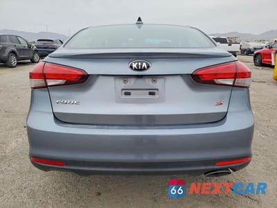 Zdjęcie 6 z 13 samochodu: 2017 KIA FORTE S VIN:3KPFL4A76HE130758 - miniatura