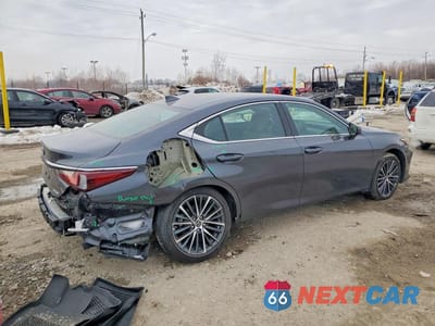 Trzecie zdjęcie samochodu z tyłu: 2025 LEXUS ES 350 BASE VIN:58ADZ1B11SU191088 - miniatura