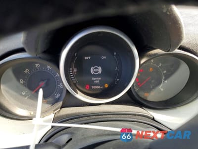 Zdjęcie 9 z 13 samochodu: 2017 FIAT 500X POP VIN:ZFBCFXAB7HP611024 - miniatura