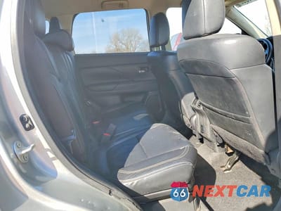 Zdjęcie 11 z 12 samochodu: 2020 MITSUBISHI OUTLANDER SE VIN:JA4AZ3A33LZ030771 - miniatura