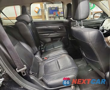 Zdjęcie 11 z 14 samochodu: 2016 MITSUBISHI OUTLANDER SE VIN:JA4AD3A37GZ036044 - miniatura