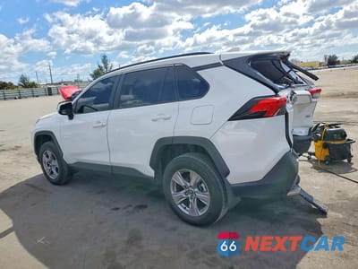 Drugie zdjęcie samochodu z przodu: 2024 TOYOTA RAV4 XLE VIN:2T3W1RFV2RW364735 - miniatura