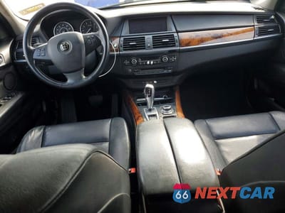 Zdjęcie 8 z 12 samochodu: 2013 BMW X5 XDRIVE35I VIN:5UXZV4C51D0B02342 - miniatura