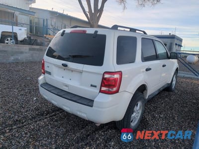 Trzecie zdjęcie samochodu z tyłu: 2012 FORD ESCAPE XLT VIN:1FMCU9DG5CKB54575 - miniatura