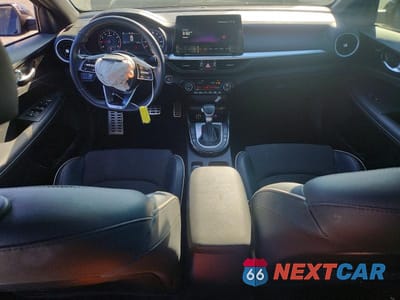 Zdjęcie 8 z 12 samochodu: 2024 KIA FORTE GT LINE VIN:3KPF54AD5RE815867 - miniatura