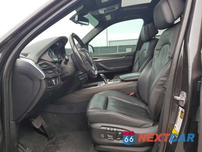 Zdjęcie 7 z 12 samochodu: 2017 BMW X5 SDRIVE35I VIN:5UXKR2C58H0U18981 - miniatura