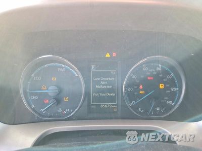 Zdjęcie 9 z 13 samochodu: 2017 TOYOTA RAV4 HV LE VIN:JTMRJREVXHD152434 - miniatura