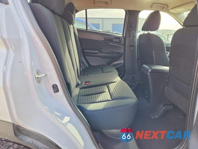Zdjęcie 11 z 13 samochodu: 2022 MITSUBISHI ECLIPSE CROSS LE VIN:JA4ATVAA8NZ042154 - miniatura