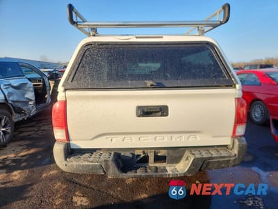 Zdjęcie 6 z 12 samochodu: 2016 TOYOTA TACOMA ACCESS CAB VIN:5TFRX5GN3GX059160 - miniatura