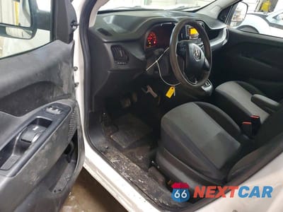 Zdjęcie 8 z 12 samochodu: 2016 RAM PROMASTER CITY VIN:ZFBERFAT7G6B03873 - miniatura