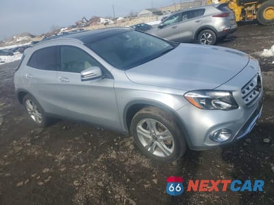 Czwarte zdjęcie samochodu z boku: 2020 MERCEDES-BENZ GLA 250 4MATIC VIN:WDCTG4GB0LU026564 - miniatura